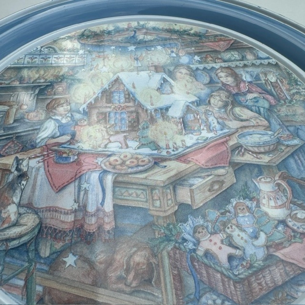 Kim Jacobs 1995 Gingerbread House Cookie Tin Cottagecore Round Blue White 10in